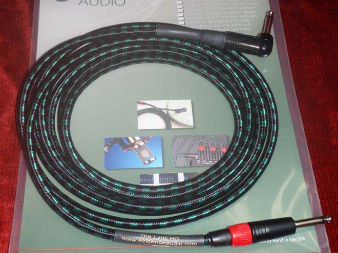 Lyric HG 15ft (right to straight neutrik plugs)